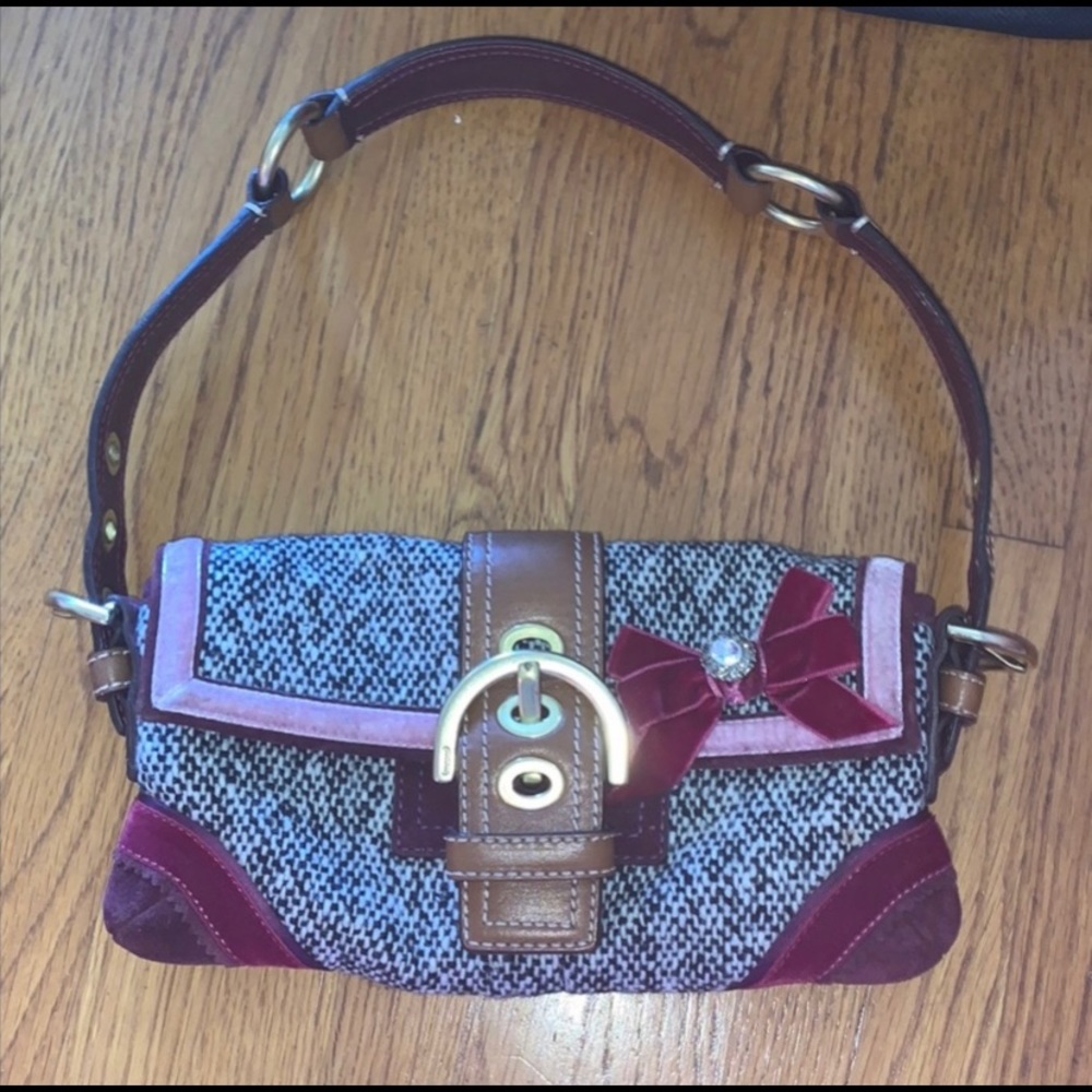 Coach shoulder bag